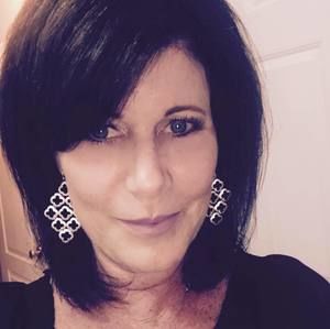 Meet your Posher, Lynne